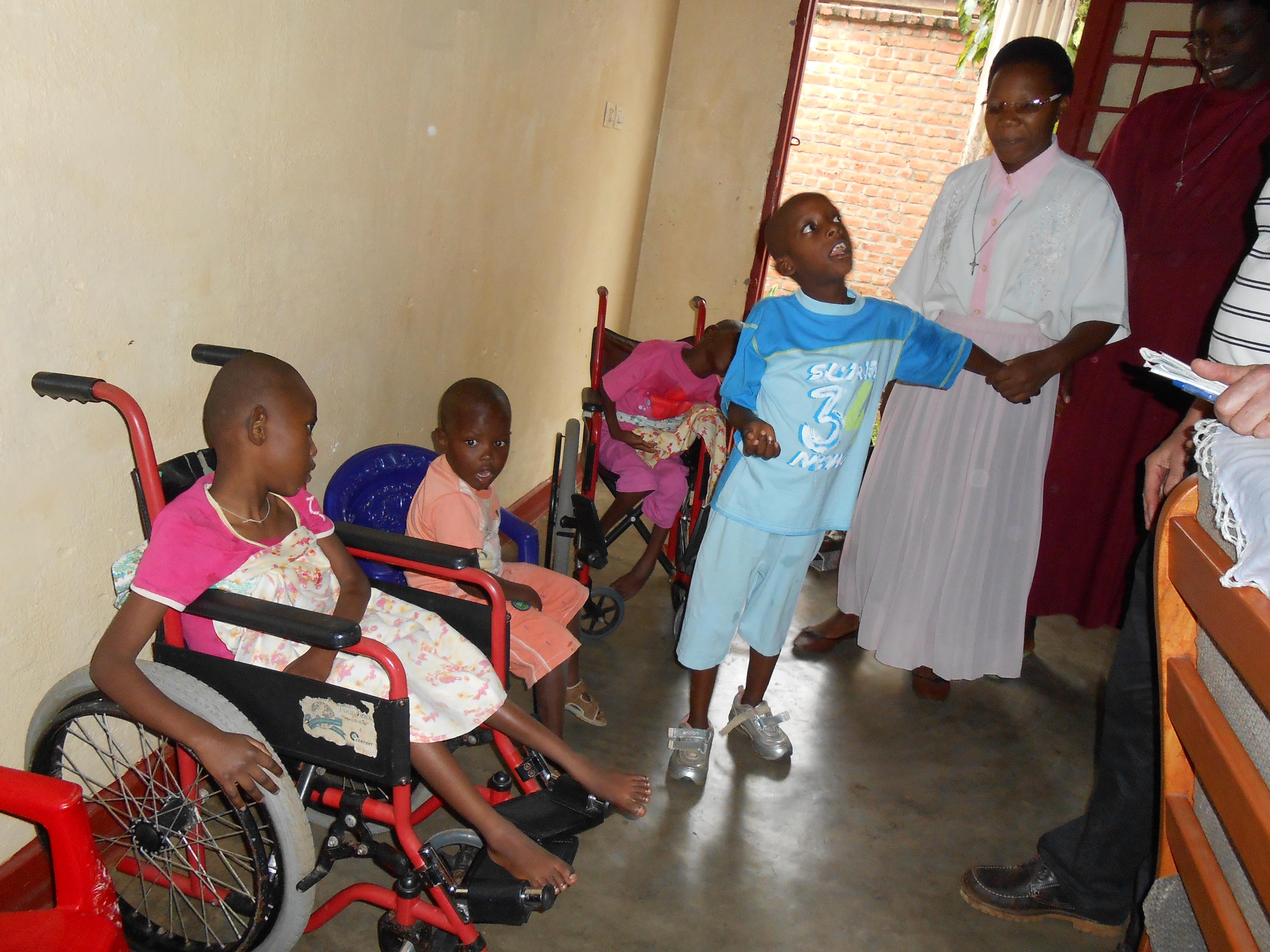 orphelinats handicapés enfants abandonnés